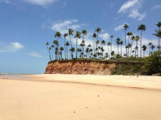 Barra do Cahy: Conheça a primeira praia do Brasil e seus encantos