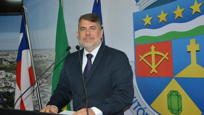 Edivaldo Ferreira Jr. acusa OAB Bahia de desrespeitar advogados