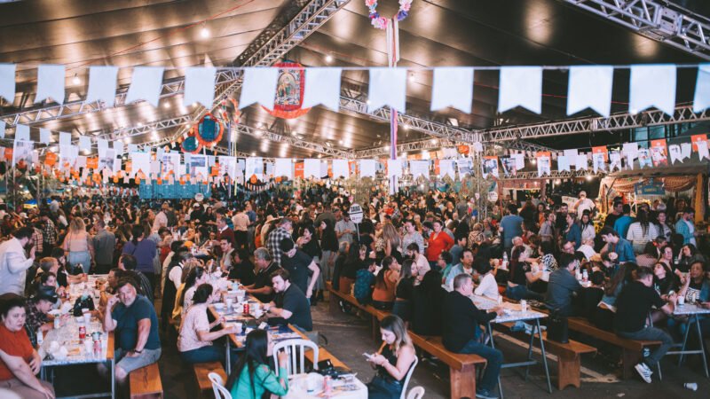 Cresol Norte Paranaense participa do Arraiá da Rainha