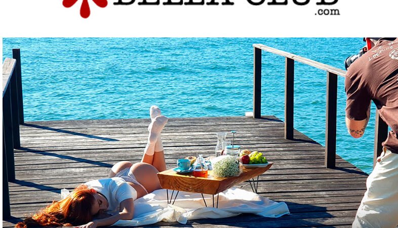 Bella da Semana apresenta live cheia de sensualidade