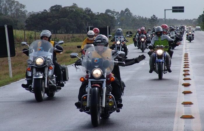 Passeio motociclístico pretende chamar a atenção das condições da BR-324 e BR-116 na Bahia