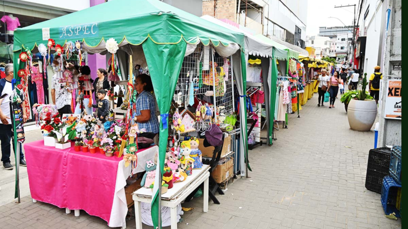 Feira da Economia Solidária funciona até sábado com produtos juninos