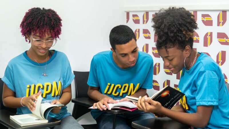 Instituto oferece 120 vagas de curso gratuito para jovens