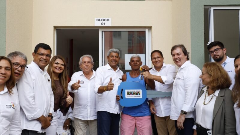 Governo do Estado entrega 80 novas habitações para famílias atingidas pelas chuvas em Itabuna