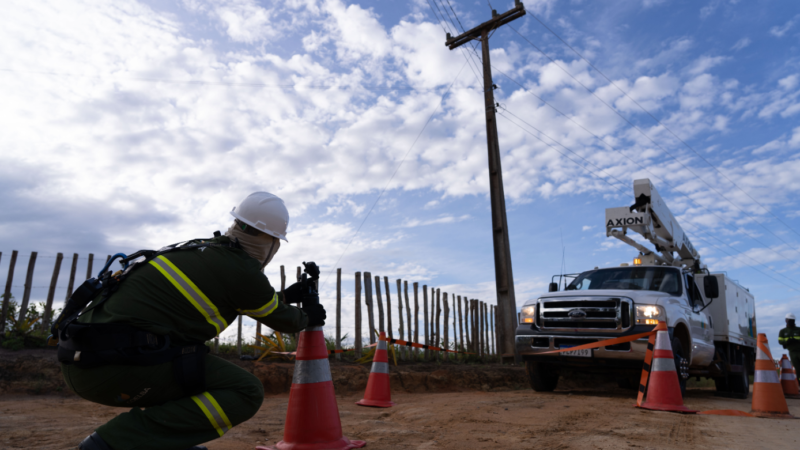 Ligações clandestinas | Energia recuperada pela Neoenergia Coelba cresce 60% no 1º semestre de 2024 e atinge maior patamar da história