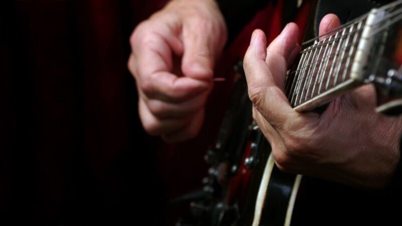 Boulevard Shopping celebra Dia Mundial do Rock com shows das bandas Venustos e Outra Conduta