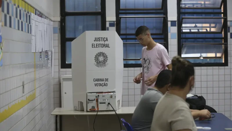 Número de eleitores de 16 e 17 anos aumentou 78% desde 2020