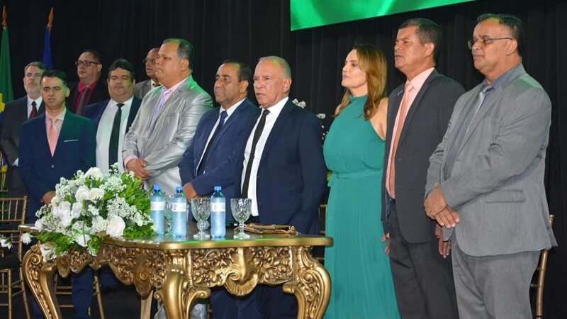 Entrega do Título de Cidadão Conquistense celebra contribuições para Vitória da Conquista