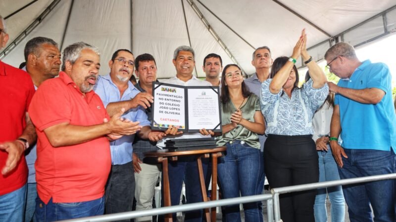 Última cidade da Bahia sem ligação asfáltica, Caetanos comemora pavimentação de trecho