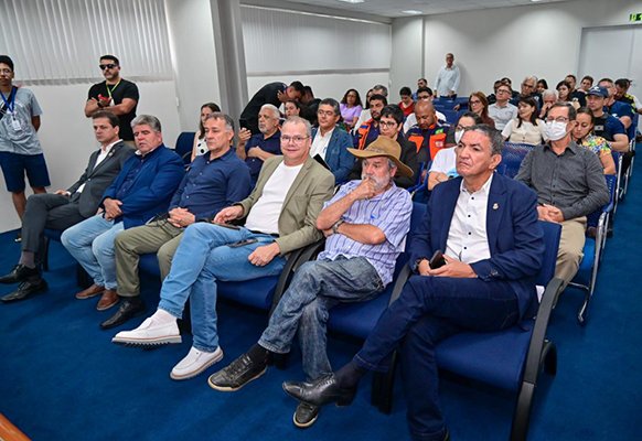 Prefeitura de Vitória da Conquista recebe doação solidária de mercadorias apreendidas pela Receita Federal