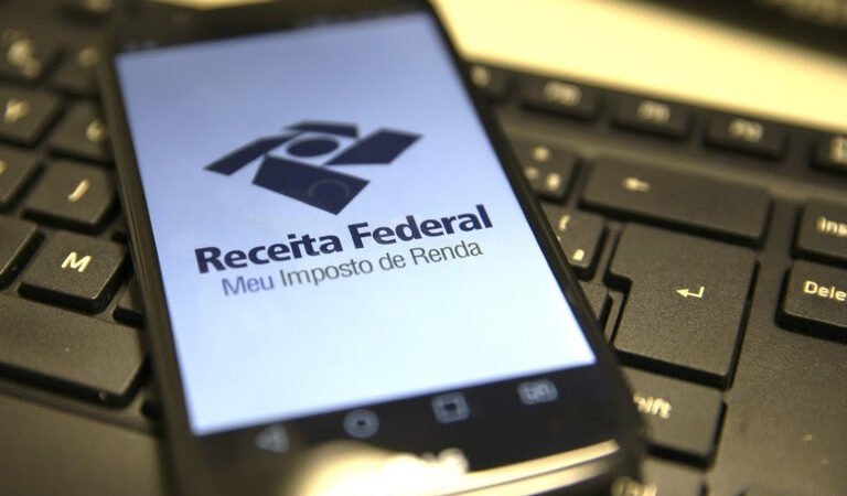 Nova tabela do Imposto de Renda começa a valer em maio. Veja o que muda.