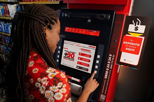 Banco24Horas disponibiliza o serviço de depósito para clientes Santander