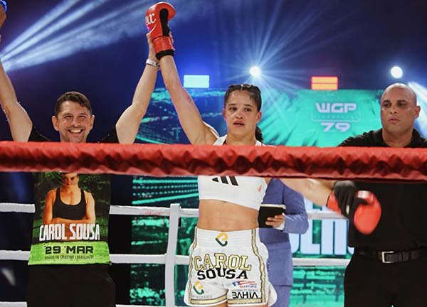 Atleta patrocinada pela Petrobahia conquista evento de kickboxing mais importante da América Latina