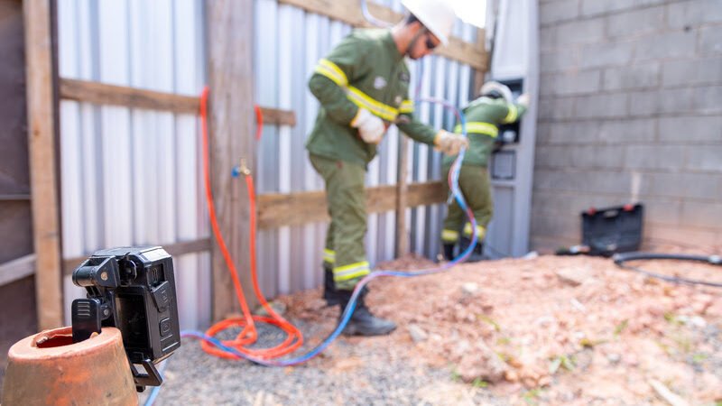 Ligações clandestinas: saiba os perigos do “gato de energia” e confira como denunciar