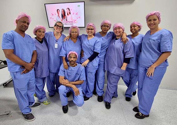 Empatia e acolhimento transformam experiência de pacientes no Outubro Rosa