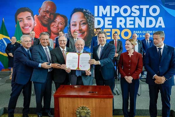 420,9 mil baianos ficam isentos do IR após lei sancionada pelo presidente Lula