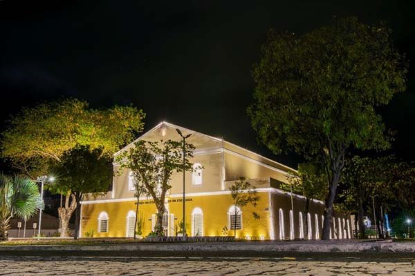 Instituto Neoenergia realiza Iluminação Cultural no Museu Histórico Lauro da Escóssia