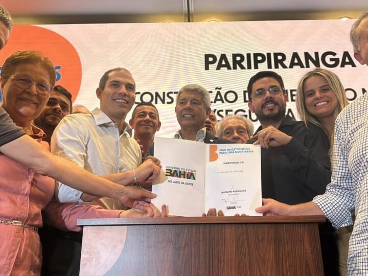 Governo firma convênios para obras em 130 municípios baianos