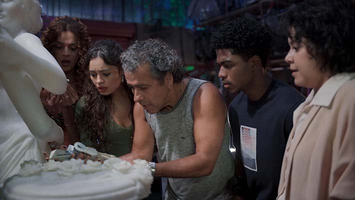 No capítulo desta quinta-feira, Claúdia reaparece e muda o rumo da novela “Três Graças”