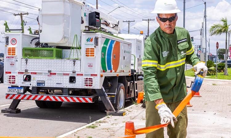 Qualificação profissional gratuita: Neoenergia Coelba abre 54 novas vagas para a Escola de Eletricistas