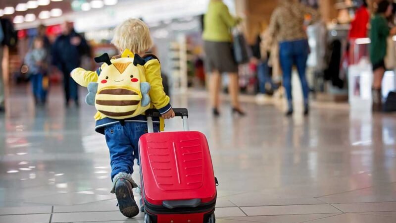 Autorizações de Viagem de Menores digitais crescem em Vitória da Conquista