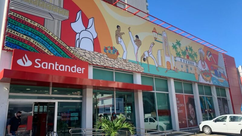 Santander abre vagas na Bahia para especialistas em seguros e consórcio