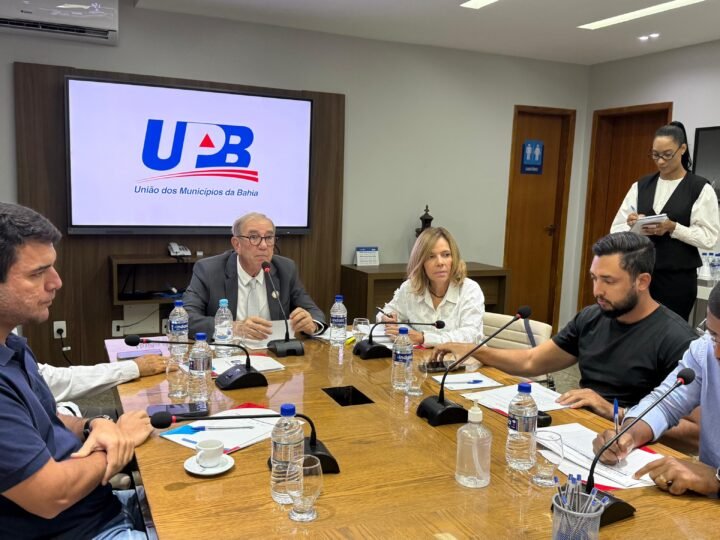 Prefeitos baianos defendem controle de gastos com bandas nas festas juninas