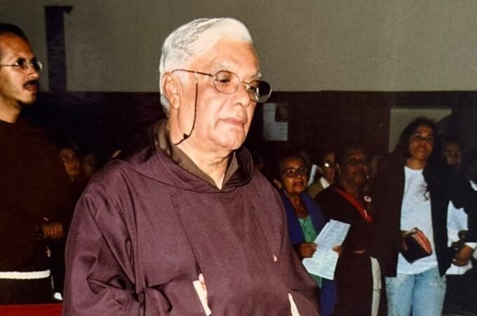 Governo Municipal decreta luto oficial de três dias pela morte de Frei Bernardo