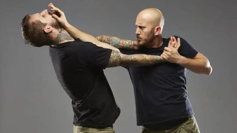 Conheça a defesa pessoal que muda a relação das pessoas com o medo e a violência