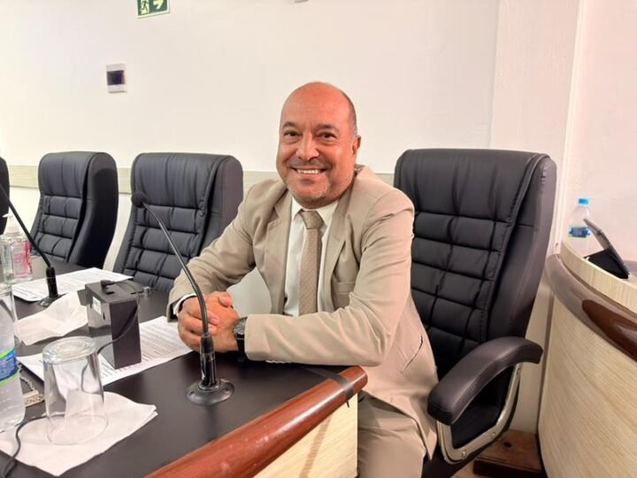 Paulinho Oliveira exige devolução de multas da zona azul