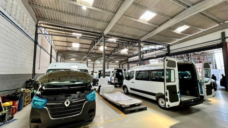 Bahia vira polo de produção de ambulâncias