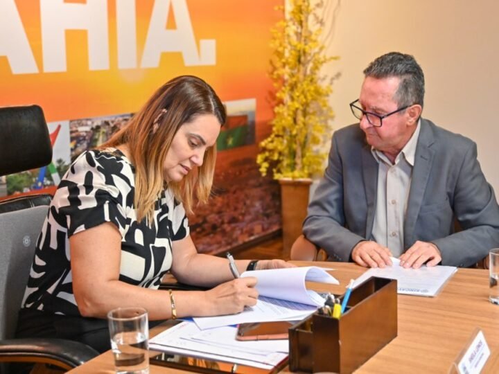 Governo Municipal regulamenta serviço de táxi em Vitória da Conquista