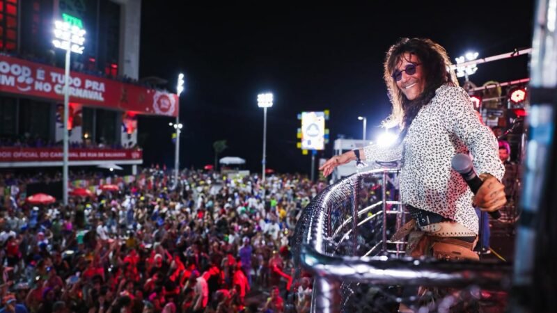 Luiz Caldas encerra Carnaval com maratona histórica