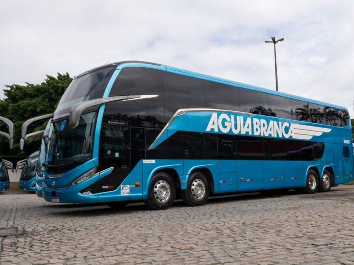 Viação Águia Branca oferece até 60% de desconto na compra antecipada de passagens para os feriados de 2026