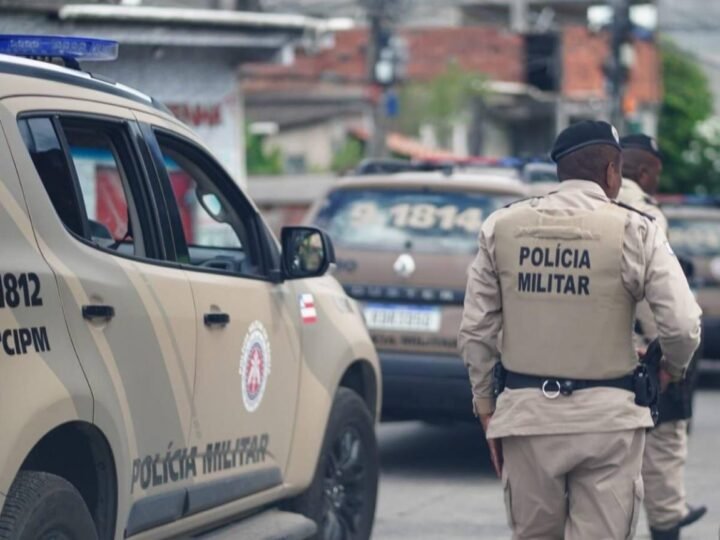 Simulado com explosões e ação intensa da PM chama atenção no centro de Vitória da Conquista