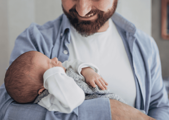 Criado o salário paternidade no Brasil