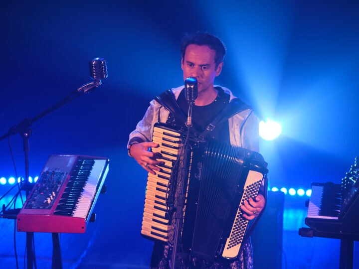 Marcelo Jeneci retorna a Vitória da Conquista com show inédito