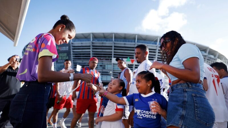 Campanha mobiliza torcedores contra violência de gênero durante final do Baianão