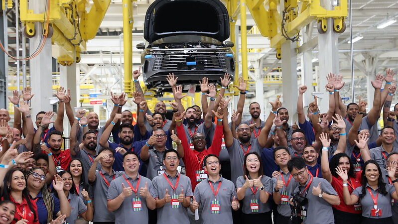 BYD vai gerar cerca de 10 mil empregos e produzir 300 mil veículos por ano em Camaçari