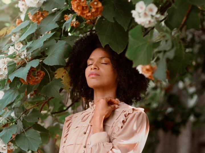 O impacto silencioso da jornada tripla na saúde mental das mulheres