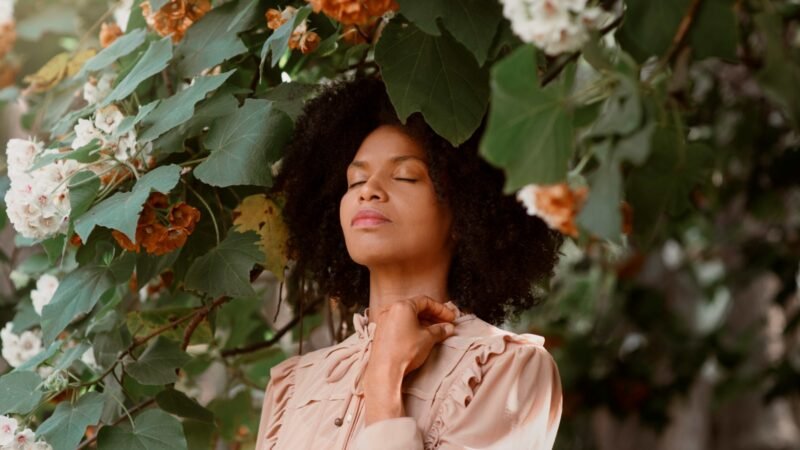 O impacto silencioso da jornada tripla na saúde mental das mulheres