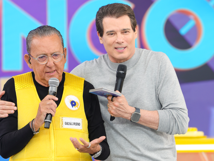 Galvão Bueno se emociona no “Domingo Legal” e celebra a estreia do “Galvão F.C.”