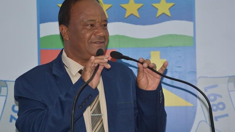 Vereador Dinho dos Campinhos destaca construção de UBS no Simão