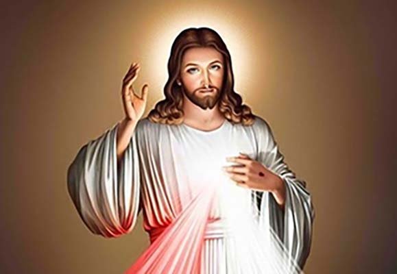 Do sacramental lenço de Jesus Misericordioso ao manto de 400m²