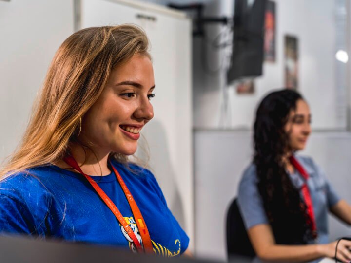 Solar Coca-Cola adota modelo de “Vale-Educação”