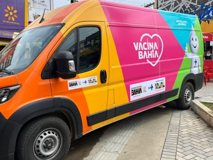 Vacimóvel aplica mais de 330 doses em ação itinerante