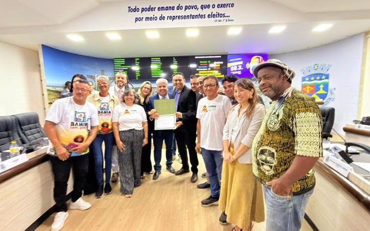 Câmara homenageia coordenador do Bahia Sem Fome por atuação no combate à insegurança alimentar