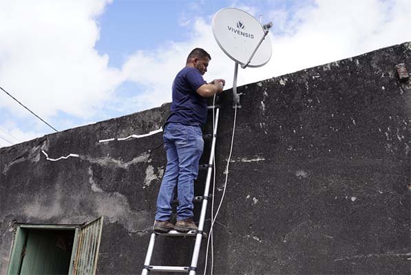 Parabólica digital gratuita chega a 20 cidades da Bahia e vai beneficiar 73 mil famílias