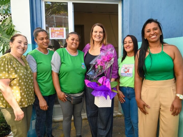 Dia do Gari: Prefeitura homenageia trabalhadores da limpeza pública com café da manhã