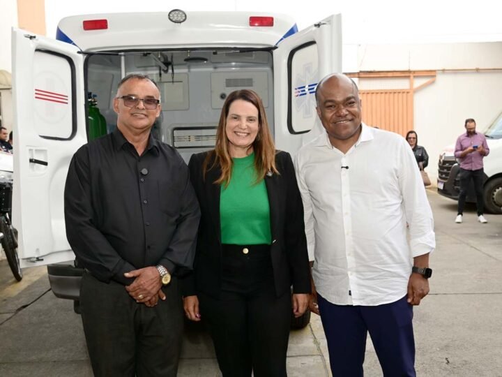 Nova ambulância reforça atendimento médico em José Gonçalves